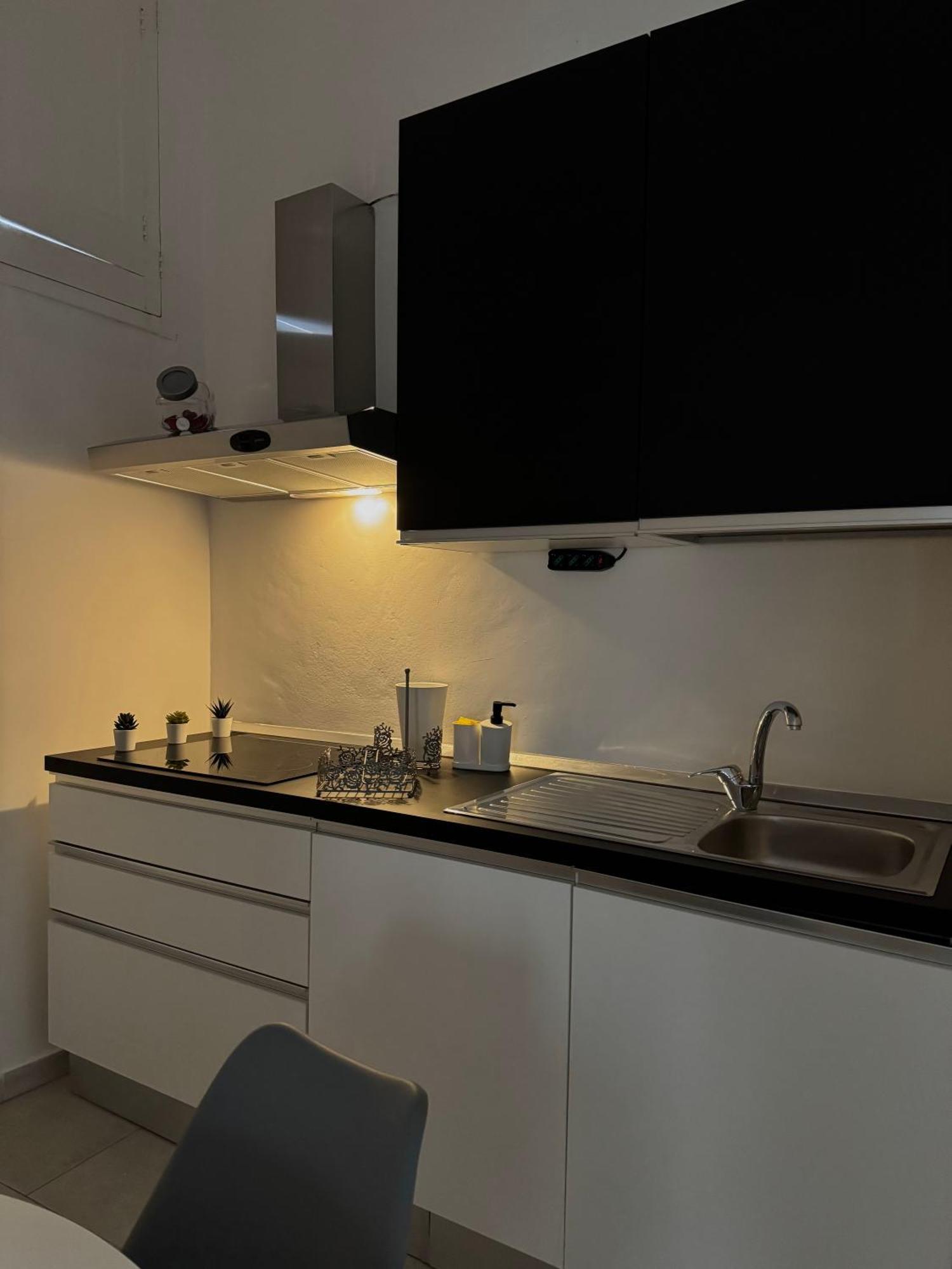 L&S Rooms Monopoli Bagian luar foto