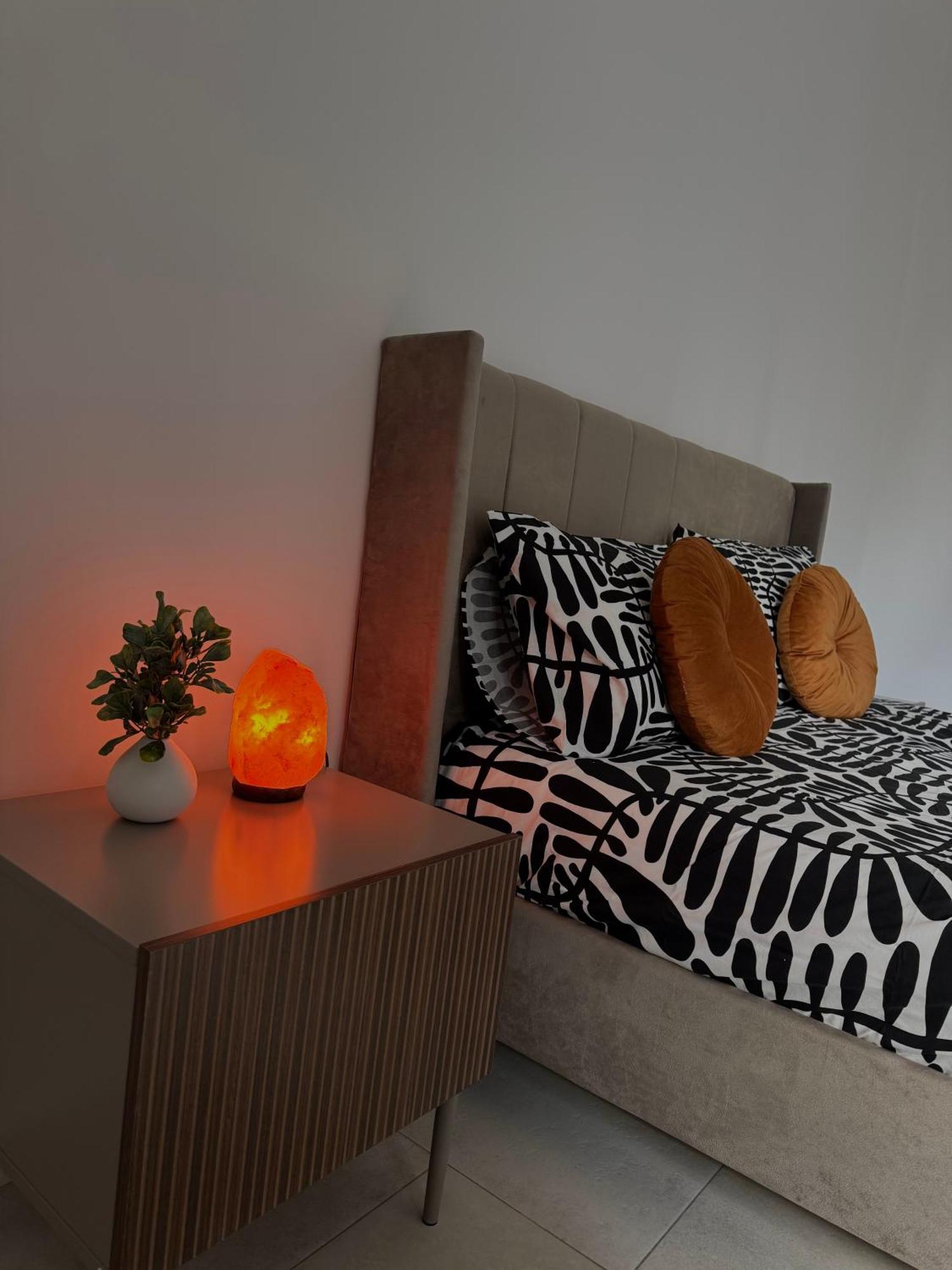 L&S Rooms Monopoli Bagian luar foto