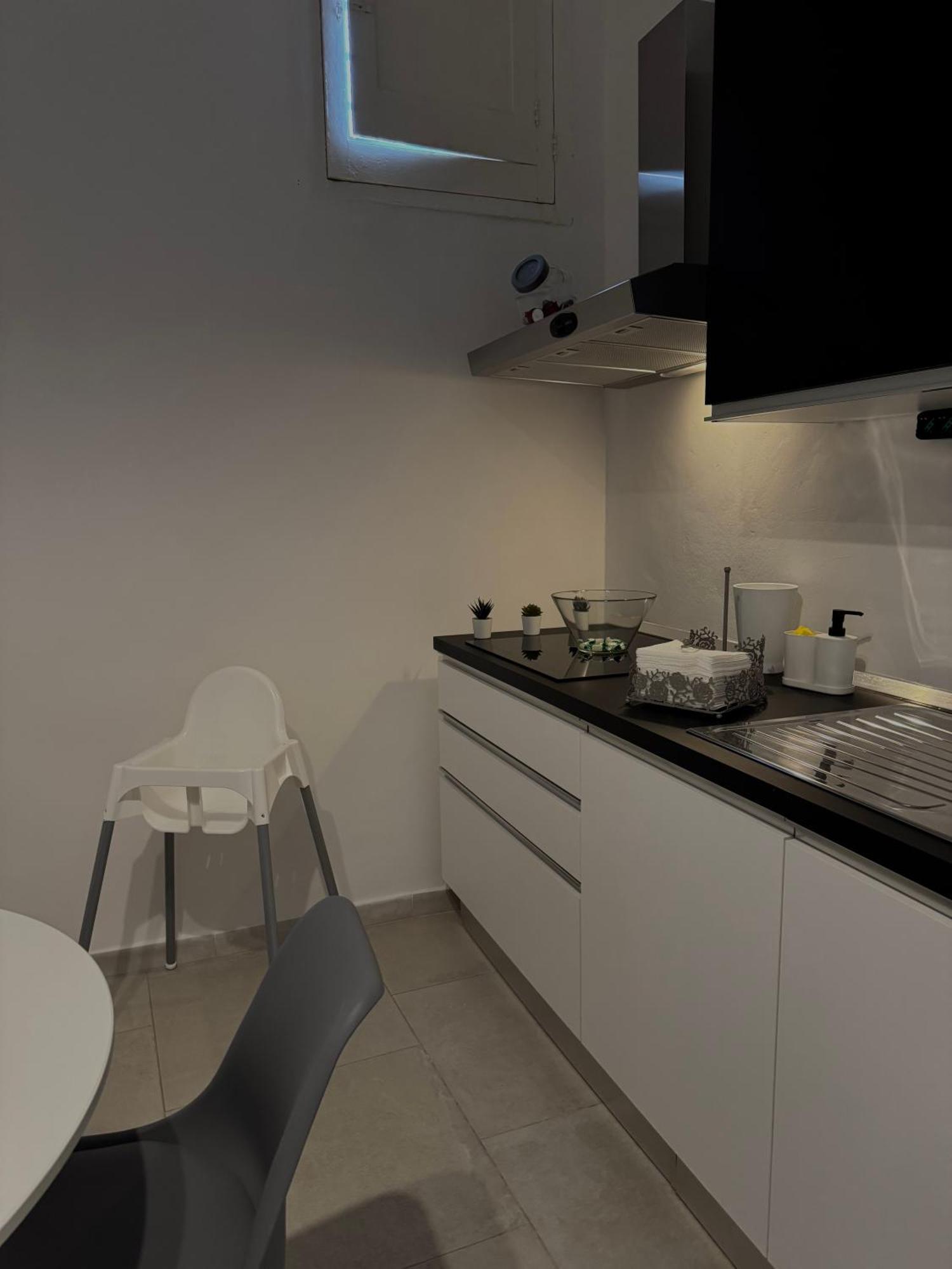 L&S Rooms Monopoli Bagian luar foto